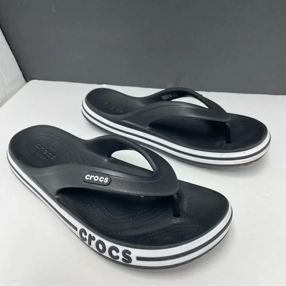 CROCS Flip Flops Mens 9 Womens 11 Black/White Bayaband Logo ligheweight comfy - Picture 2 of 9